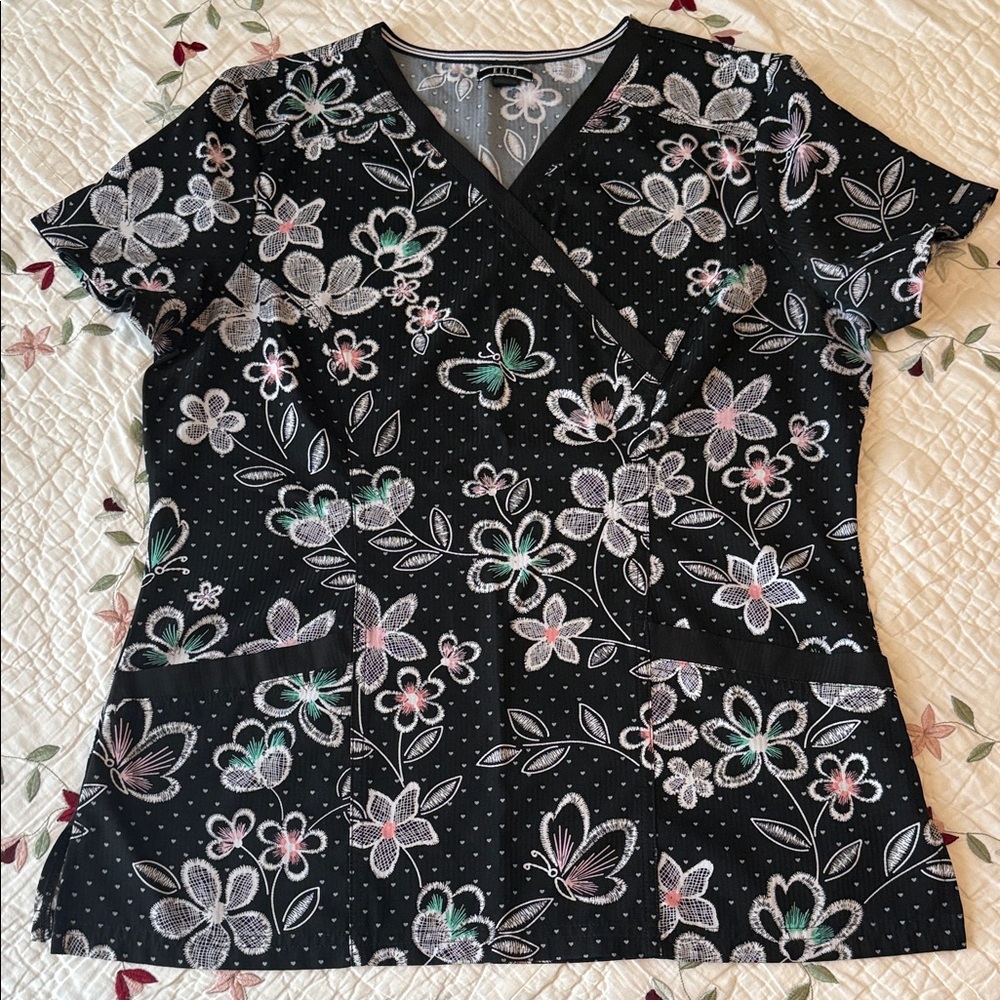 Ellie Black Floral Women's Blouse